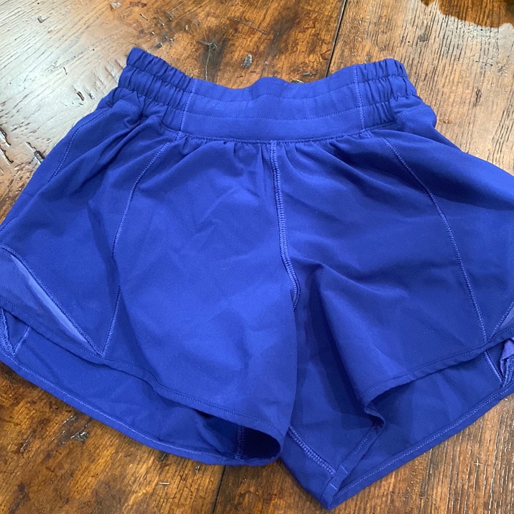 Hotty Hot shorts, Blue, 4 length, size 2 GREAT CONDITON but they are tied